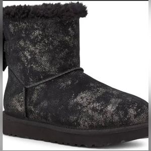 Ugg australia women's  black metallic boots size us 6